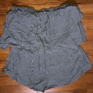 Black and white stripped women’s romper